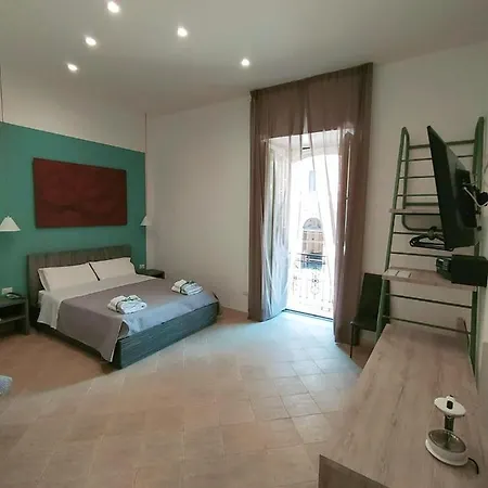 La Casa Di Halley 4* Neapel