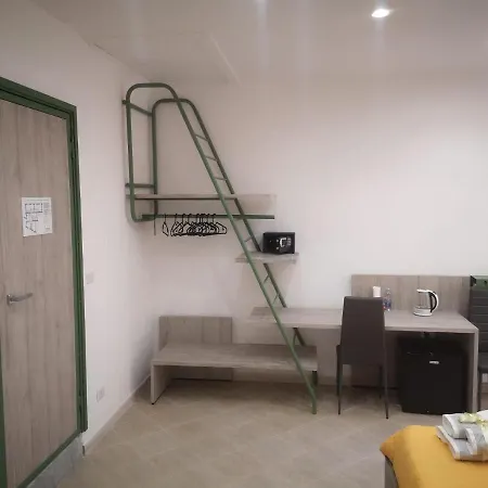 La Casa Di Halley 4* Neapel