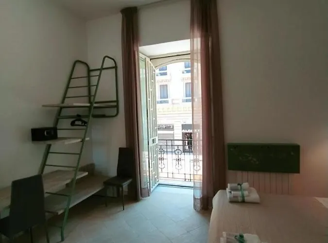 La Casa Di Halley Napels